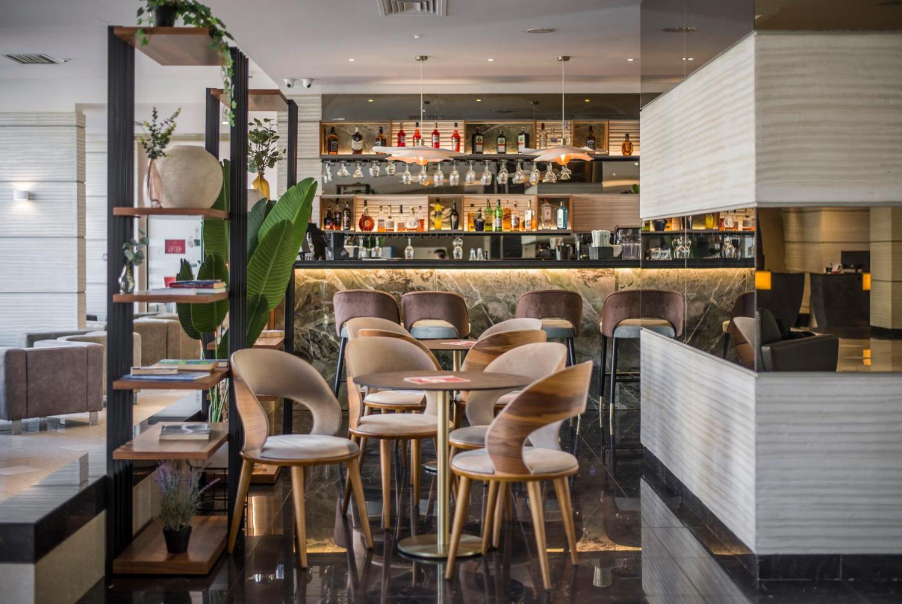 Hotel Continental Timisoara Ngoại thất bức ảnh