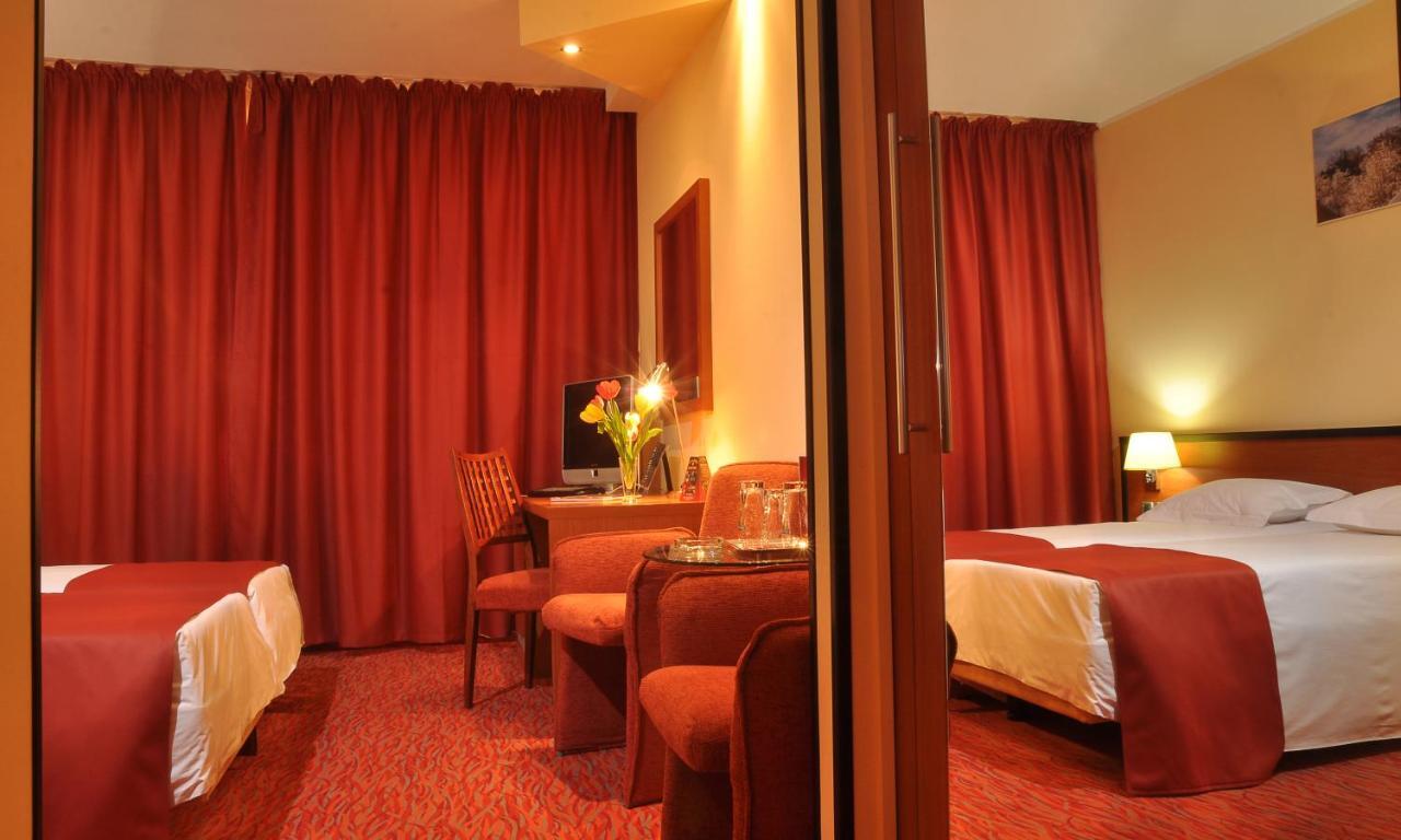 Hotel Continental Timisoara Phòng bức ảnh