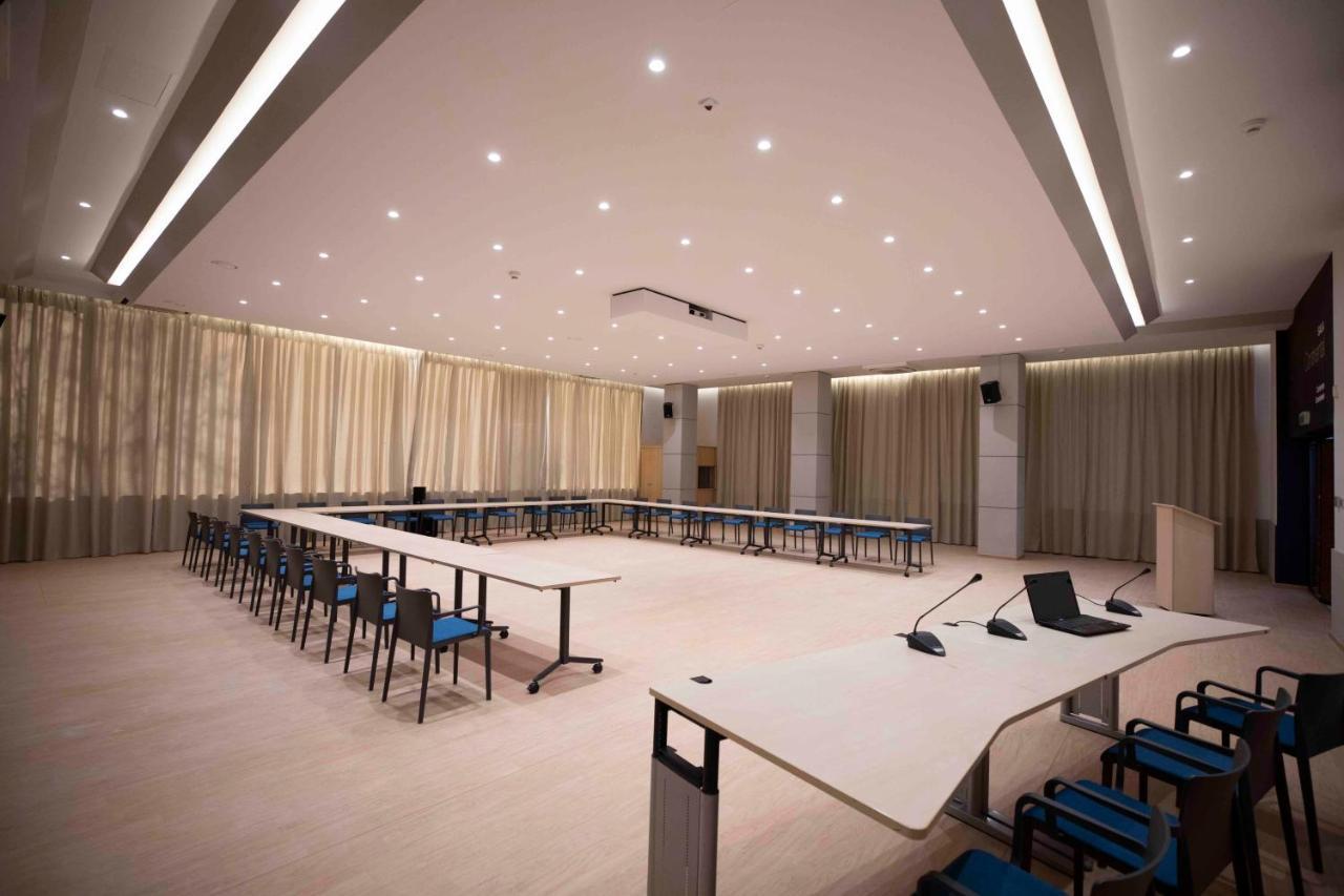 Hotel Continental Timisoara Ngoại thất bức ảnh